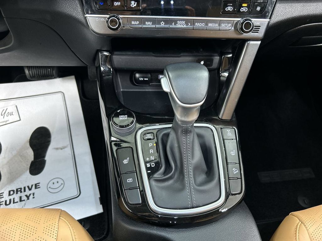 Used 2024 Kia Seltos EX AWD/4WD image 18