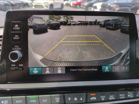 Used 2025 Honda Odyssey Elite image 20