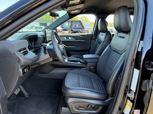 Certified 2025 Ford Explorer ST-Line w/ ST-Line Street Pack AWD/4WD image 13