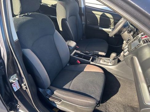 Used 2016 Subaru Impreza 2.0i image 8