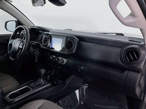 Used 2022 Toyota Tacoma SR w/ SX Package RWD image 31