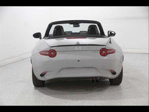Used 2025 MAZDA MX-5 Miata Club RWD image 19