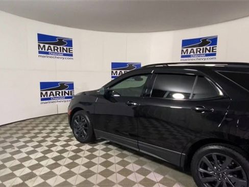 Used 2023 Chevrolet Equinox RS image 8
