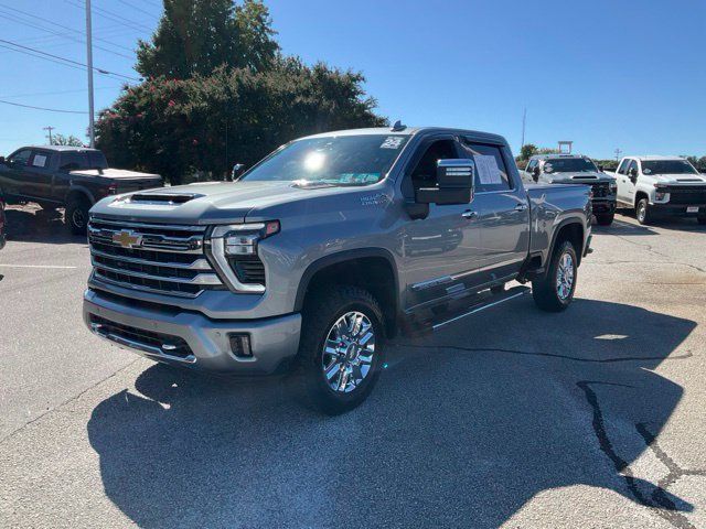 Used 2024 Chevrolet Silverado 3500 High Country w/ High Country Premium Package AWD/4WD image 1