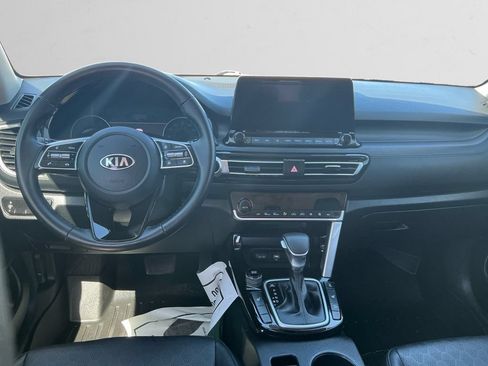 Used 2021 Kia Seltos SX w/ SX Sunroof Package AWD/4WD image 10