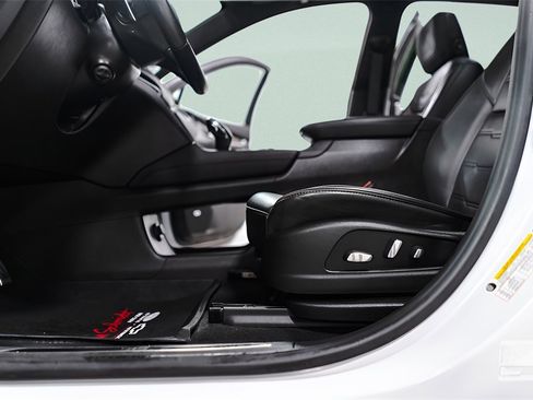 Used 2021 Cadillac XT5 Sportv w/ Platinum Package image 28