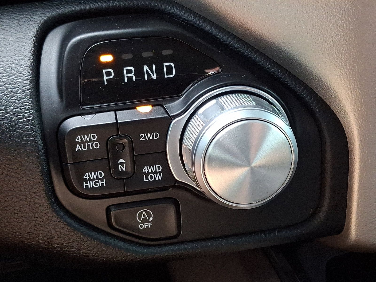 Used 2022 RAM 1500 Laramie AWD/4WD image 14