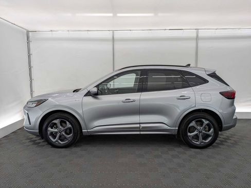 Used 2023 Ford Escape ST-Line Select image 3