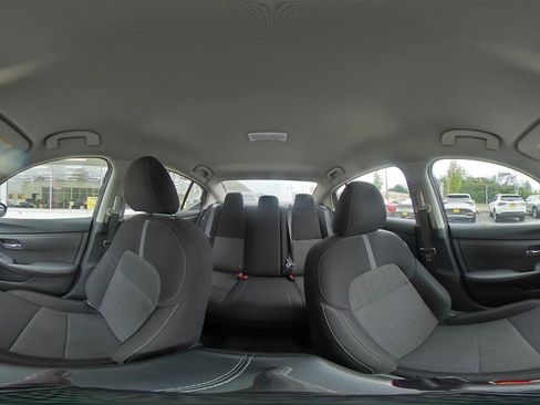 Used 2025 Nissan Sentra SV FWD image 40