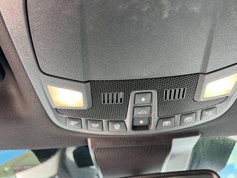 Used 2022 Ford F350 Lariat w/ Camper Package AWD/4WD image 25