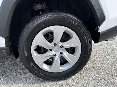 Certified 2025 Toyota RAV4 LE image 18