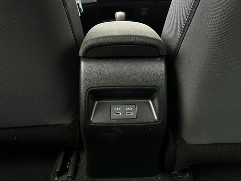 Used 2025 Toyota Corolla LE image 12