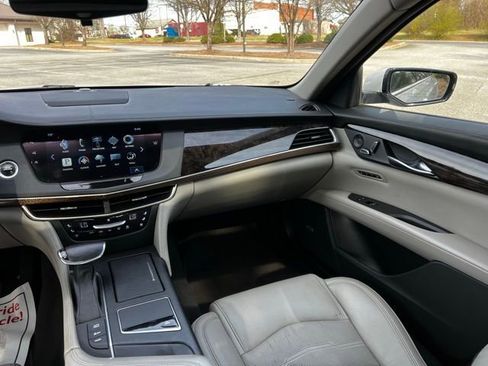 Used 2016 Cadillac CT6 Luxury image 30