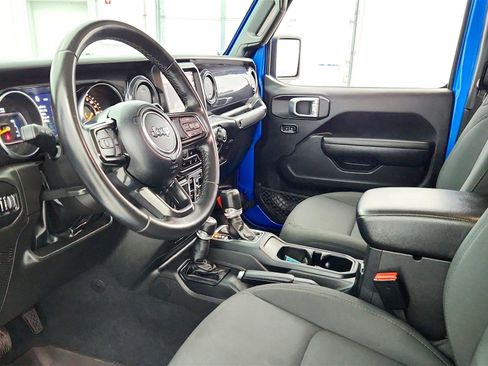 Used 2022 Jeep Gladiator Sport AWD/4WD image 25