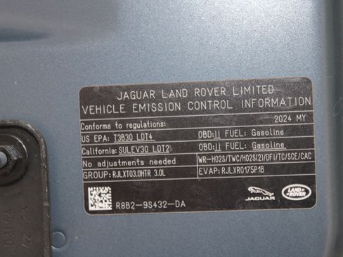 Used 2024 Land Rover Defender 110 S image 94