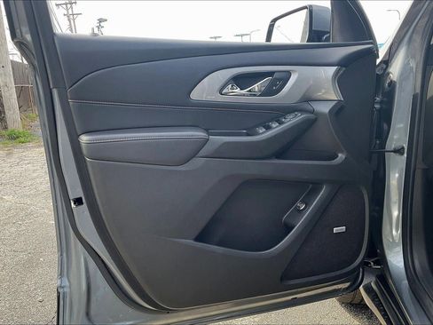 Used 2019 Chevrolet Traverse RS FWD image 26