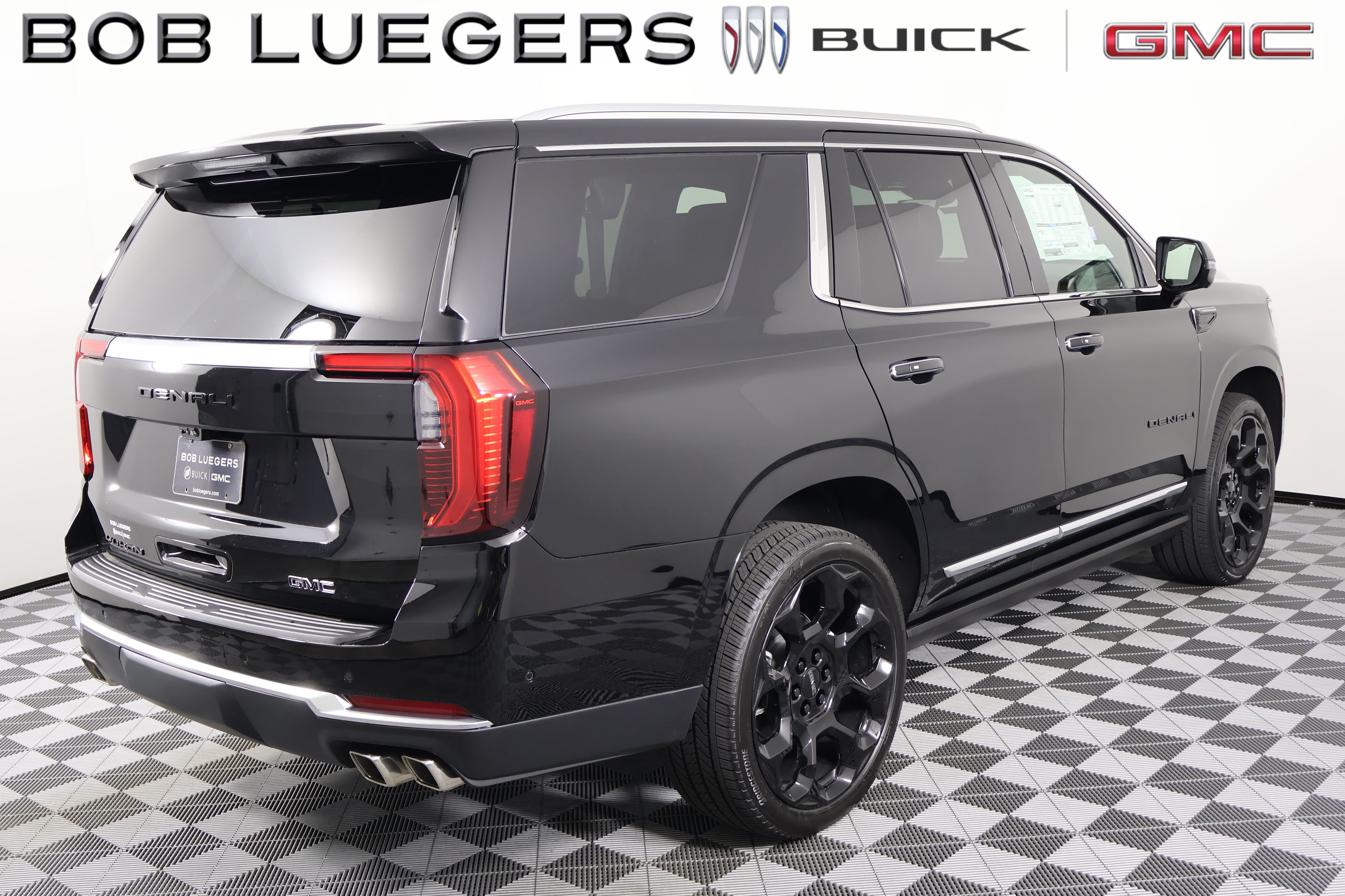 New 2026 GMC Yukon Denali w/ Denali Reserve Package AWD/4WD image 5