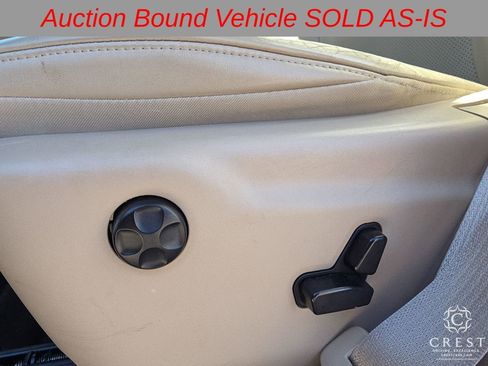 Used 2015 Jeep Grand Cherokee Limited w/ Luxury Group II image 9