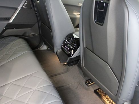 Used 2025 BMW iX M60 image 48