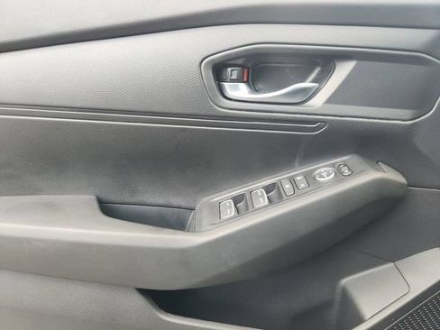 Used 2025 Honda Accord LX image 18