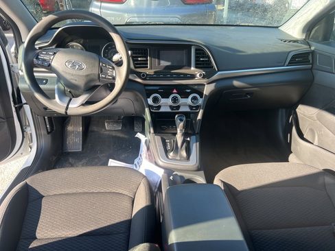 Used 2019 Hyundai Elantra SE w/ Cargo Package image 8
