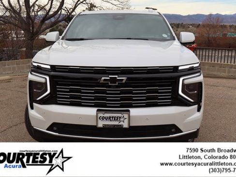 Used 2025 Chevrolet Tahoe High Country AWD/4WD image 2