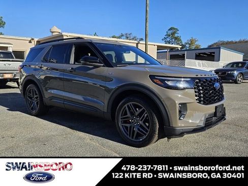 New 2026 Ford Explorer ST-Line w/ ST-Line Street Pack image 1