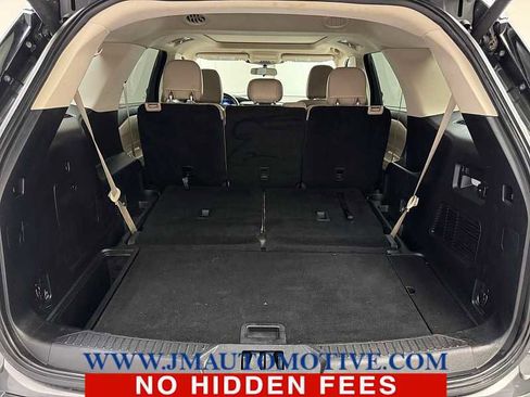 Used 2020 Ford Explorer XLT w/ Equipment Group 202A image 19