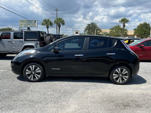 Used 2015 Nissan Leaf SL w/ Premium Package image 2