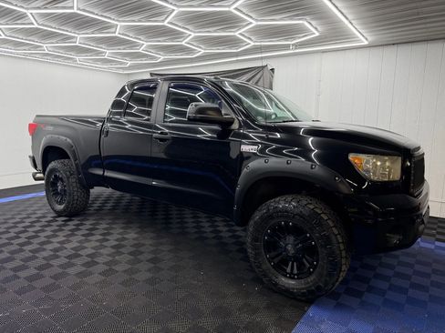 Used 2010 Toyota Tundra 4x4 Double Cab image 2
