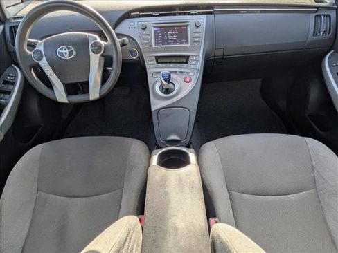 Used 2014 Toyota Prius Three image 19