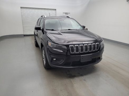 Used 2020 Jeep Cherokee Latitude Plus w/ Cold Weather Group AWD/4WD image 14