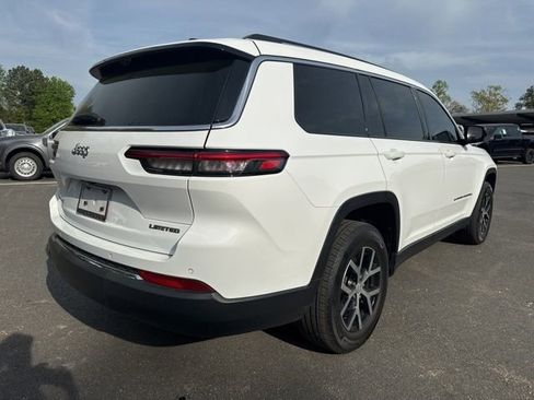 Used 2023 Jeep Grand Cherokee L Limited w/ Luxury Tech Group II image 5