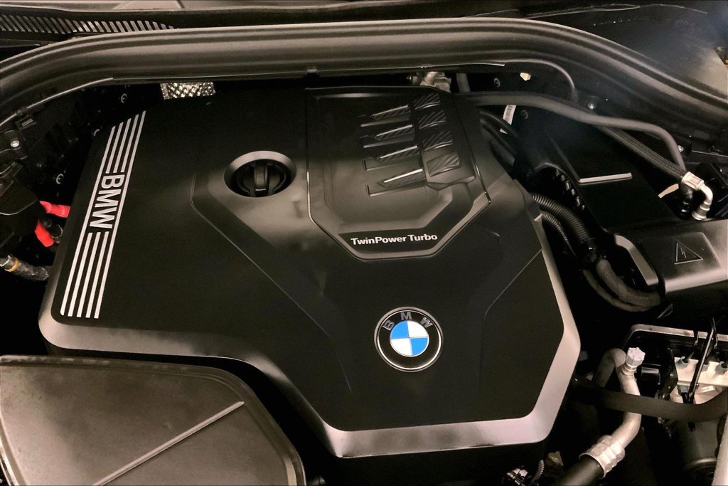 Certified 2025 BMW X4 xDrive30i w/ Premium Package AWD/4WD image 31