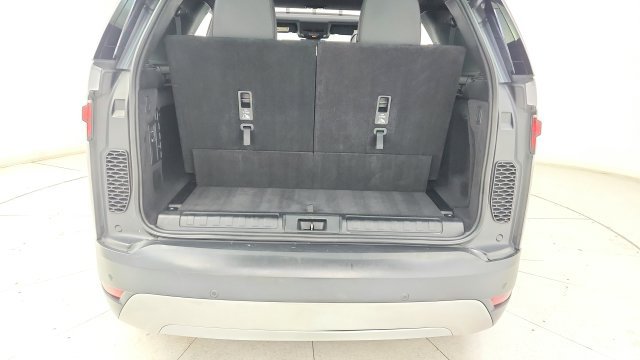 Used 2025 Land Rover Discovery S AWD/4WD image 28
