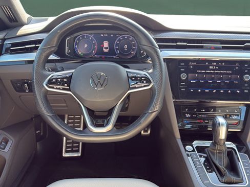 Used 2023 Volkswagen Arteon SEL Premium AWD/4WD image 19
