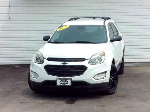 Used 2017 Chevrolet Equinox LT w/ Sport Edition FWD image 6