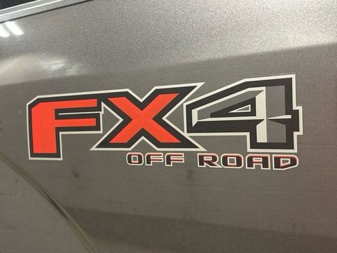 Used 2015 Ford F150 Lariat image 30