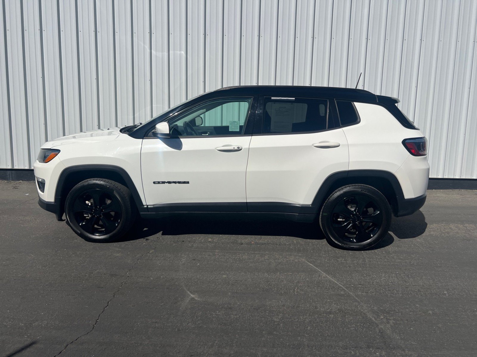 Used 2020 Jeep Compass Latitude AWD/4WD image 3