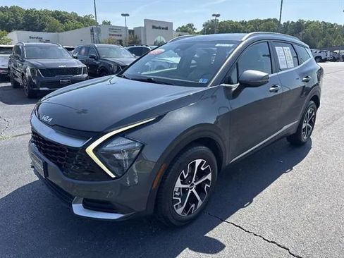 Used 2023 Kia Sportage EX AWD/4WD image 3