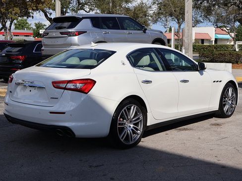 Used 2018 Maserati Ghibli S Q4 image 11