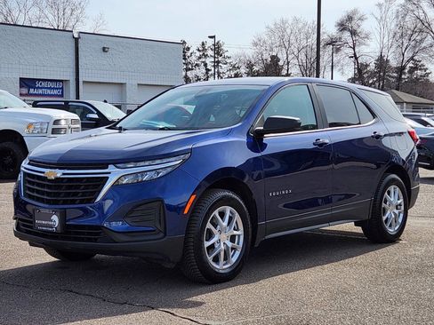Used 2023 Chevrolet Equinox LS w/ LS Convenience Package image 7