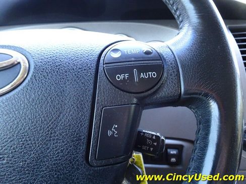 Used 2011 Toyota Sequoia Limited AWD/4WD image 26
