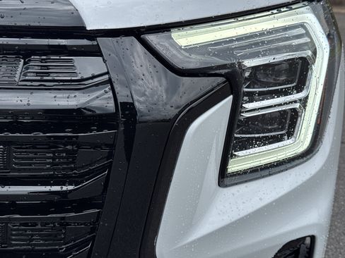 New 2026 GMC Terrain Elevation w/ Black Edition FWD image 7