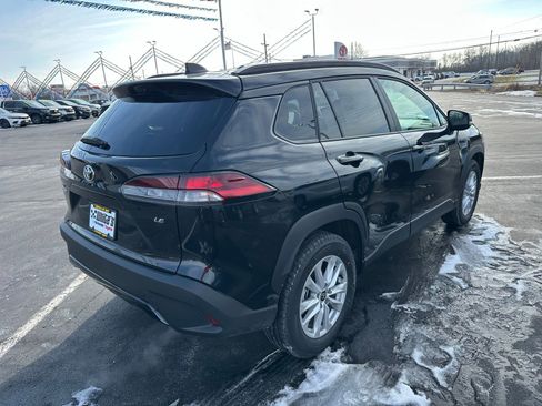 New 2026 Toyota Corolla Cross LE image 5