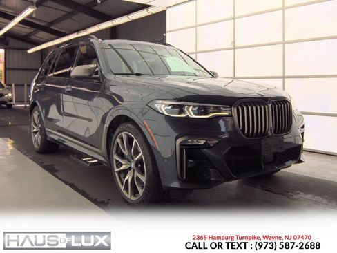Used 2020 BMW X7 M50i w/ Dynamic Handling Package AWD/4WD image 1