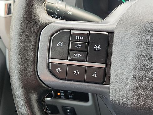 Used 2025 Ford F150 Lightning XLT AWD/4WD image 21