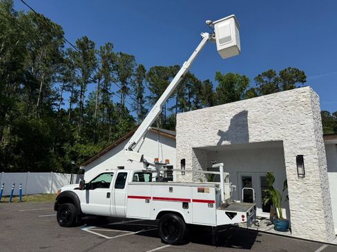 Used 2014 Ford F450 XL w/ Power Equipment Group image 3