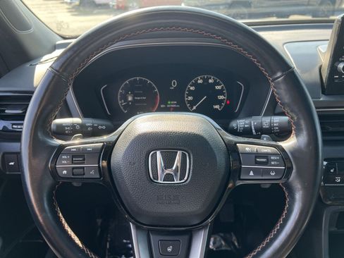 Used 2024 Honda Pilot TrailSport image 14