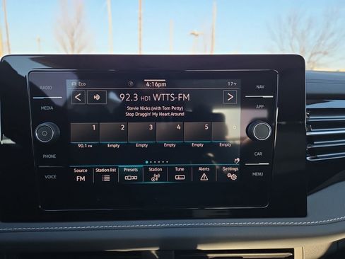 New 2026 Volkswagen Jetta SEL FWD image 28